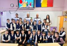 Educație rutieră în școli. O echipă de la Direcția Poliția Locală din cadrul Primăriei Orașului Năvodari s-a aflat marți, la Școala Gimnazială ”Grigore Moisil”.